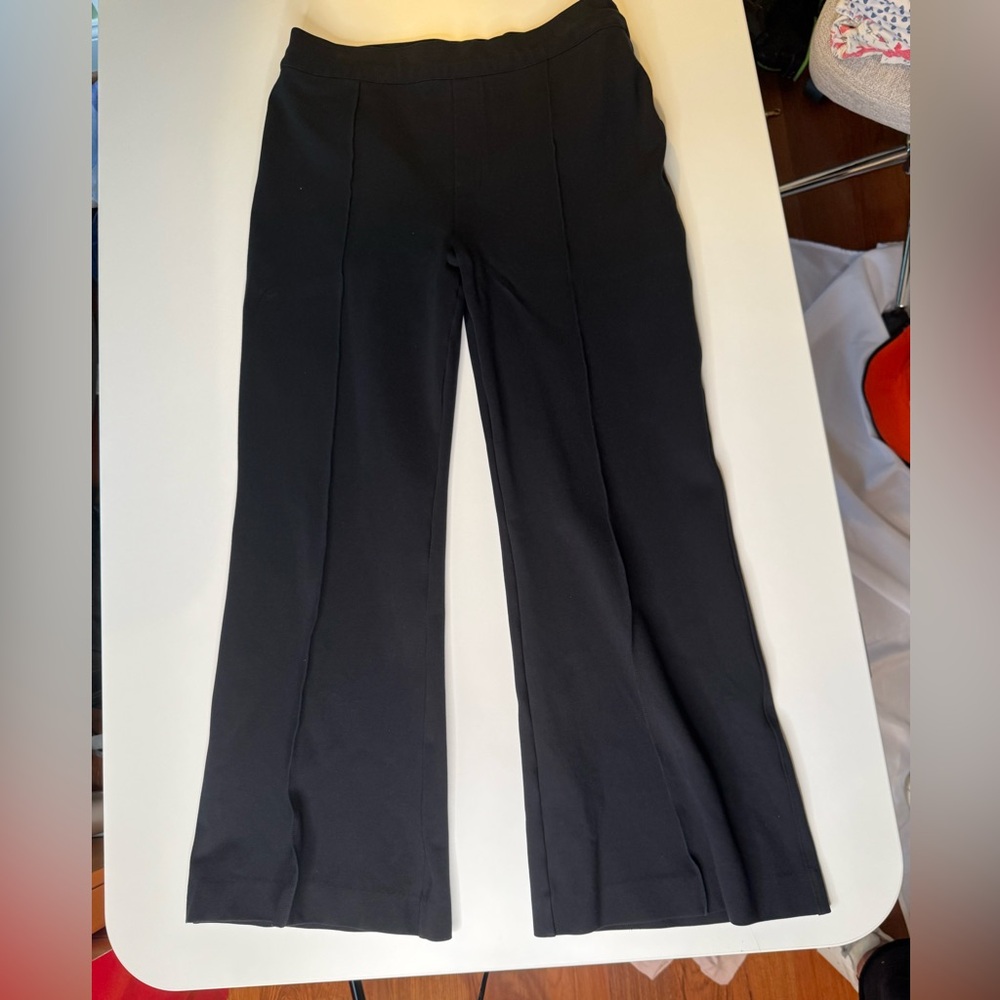 SPANX The Perfect Pant. Black pull on, ponte, flare. petite